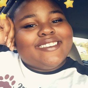 Meet your Posher, Nyla